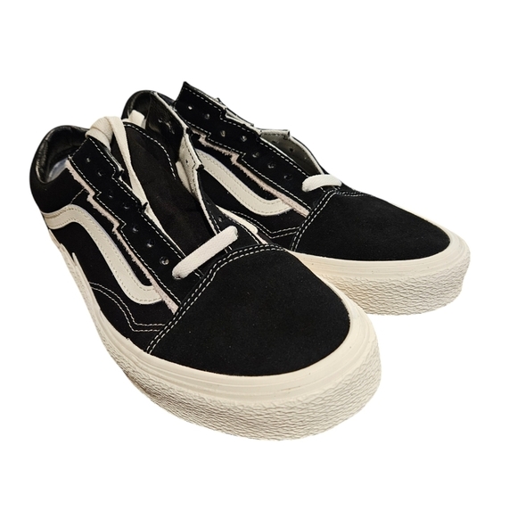 Vans Old Skool Bolt Sneakers Black Marshmallow Womens NEW - Picture 2 of 6